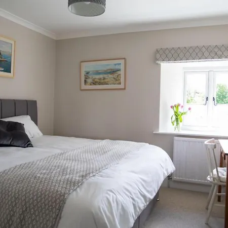 Tresithick Vean Bed & Breakfast Truro